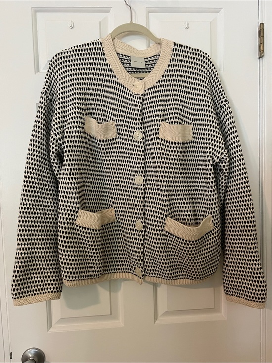Varley Sweaters - Varley Black and Cream Textured Button-Front Cardigan